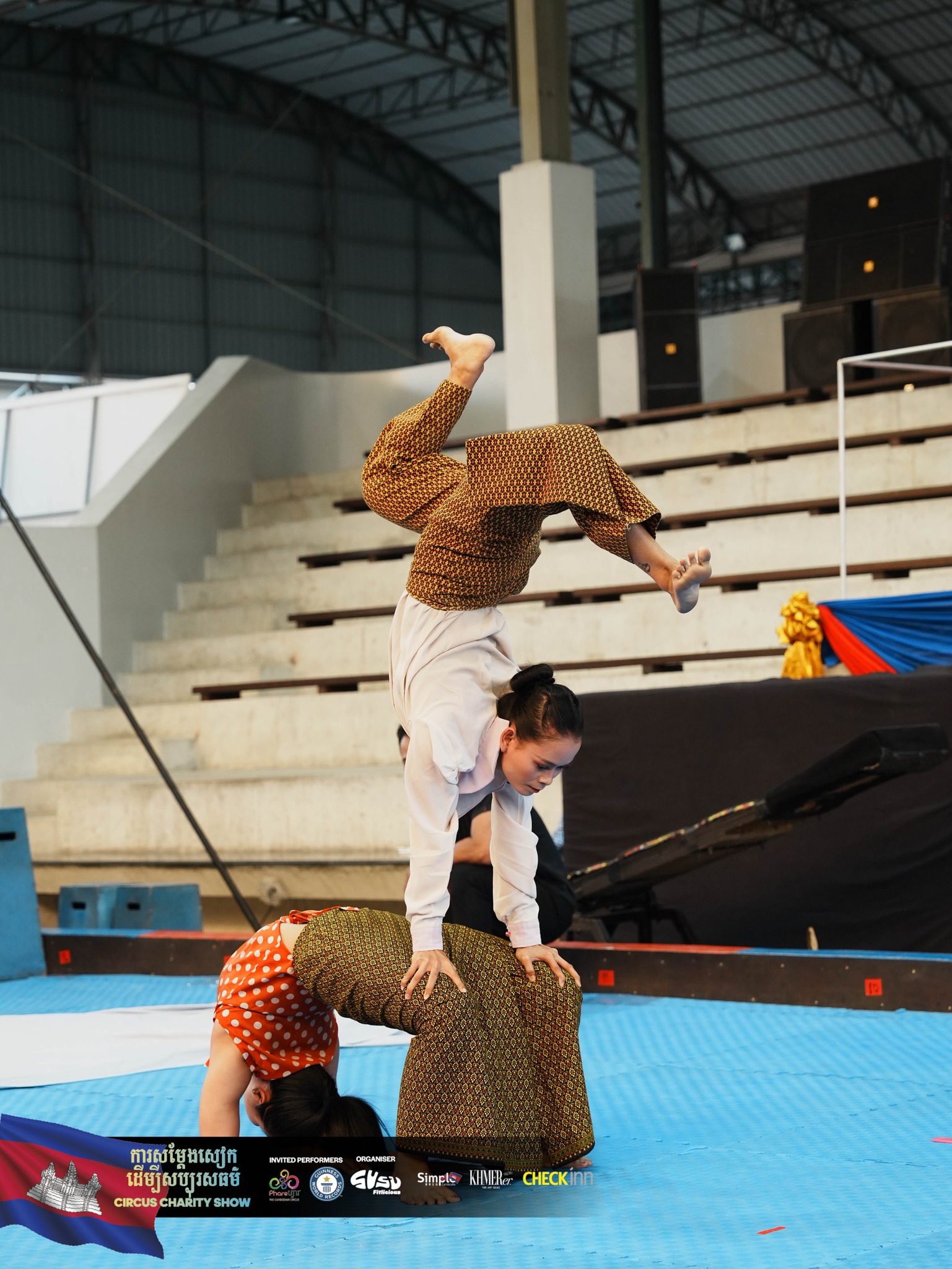 Circus 8